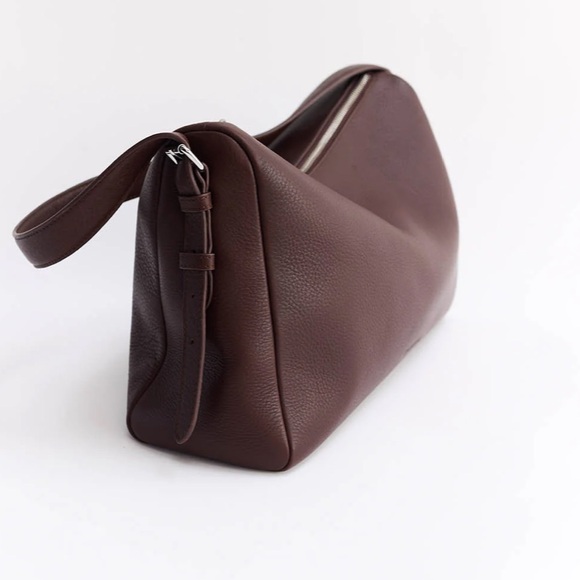 The Horse Lottie Handbag in Coffee - Picture 2 of 11